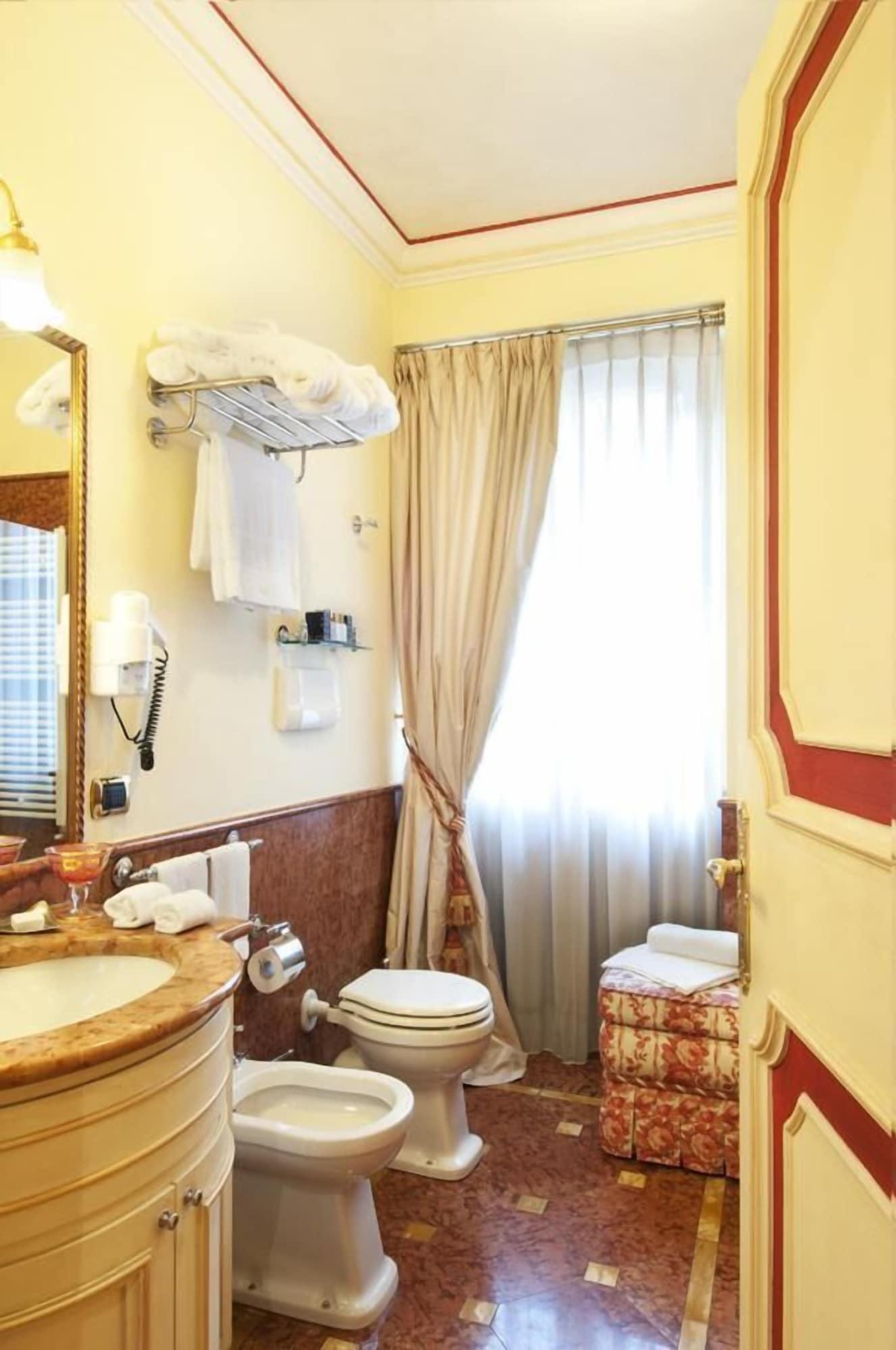 Petit Palais Hotel De Charme Milano Phòng bức ảnh