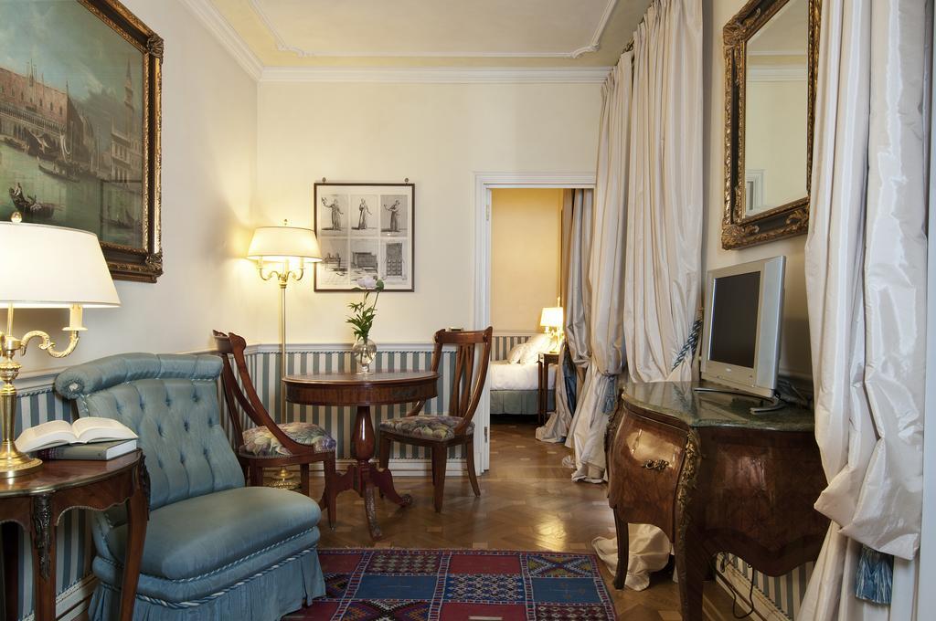 Petit Palais Hotel De Charme Milano Phòng bức ảnh