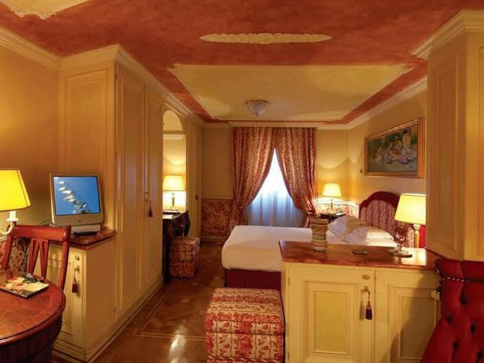 Petit Palais Hotel De Charme Milano Ngoại thất bức ảnh
